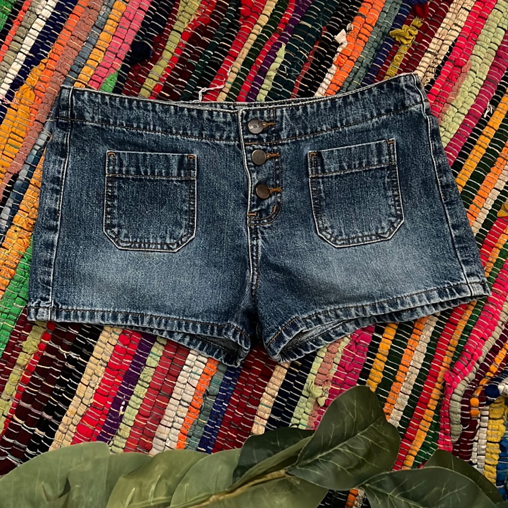 90’s Low Rise Jean Shorts
